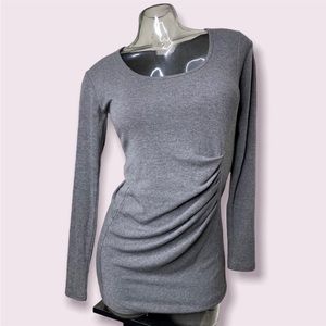 Boutique brand pull over fitted sweater